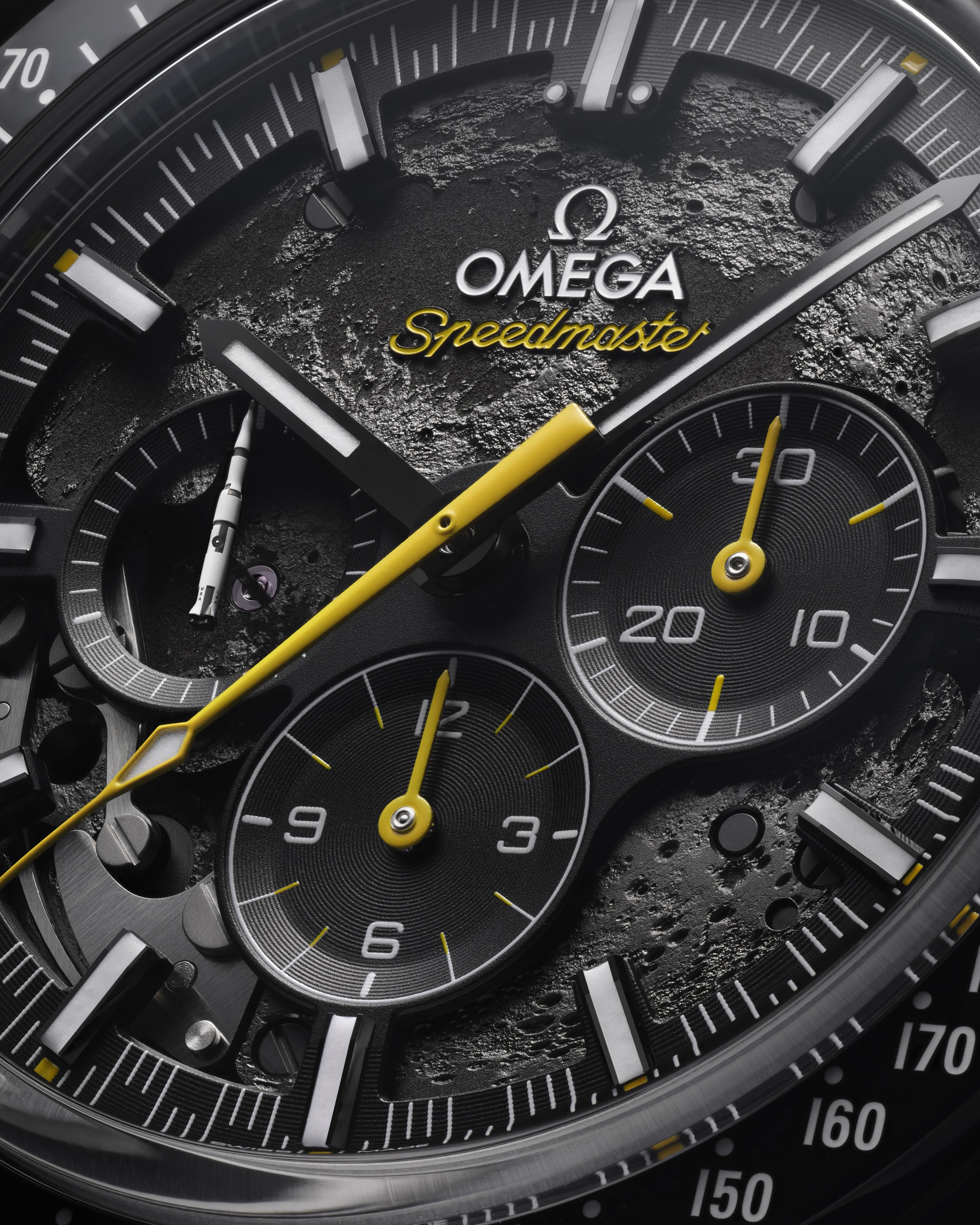 Omega Speedmaster Dark Side of the Moon Apollo 8 face