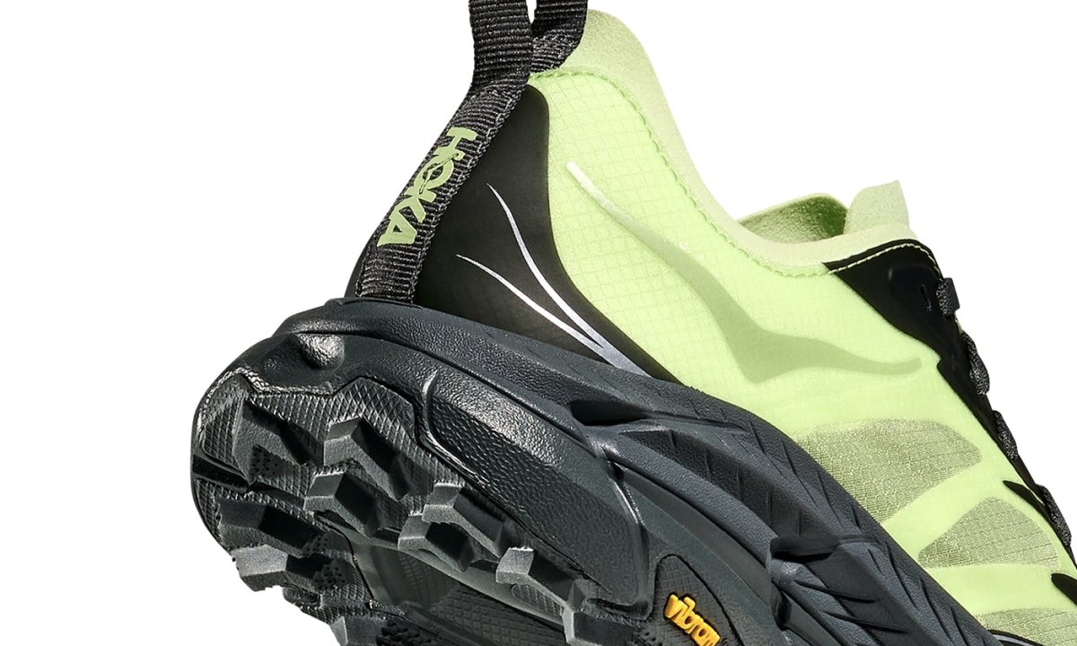 close up on back detail of hoka mafate speed 4
